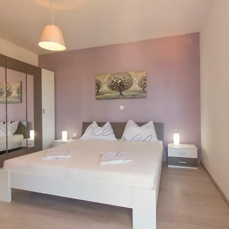 Sunset アパート ロゴズニッツァ